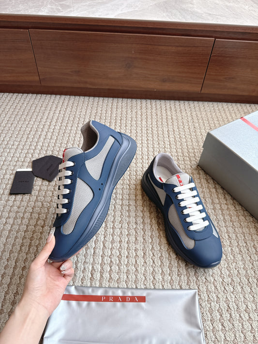 PRADA Cups matte