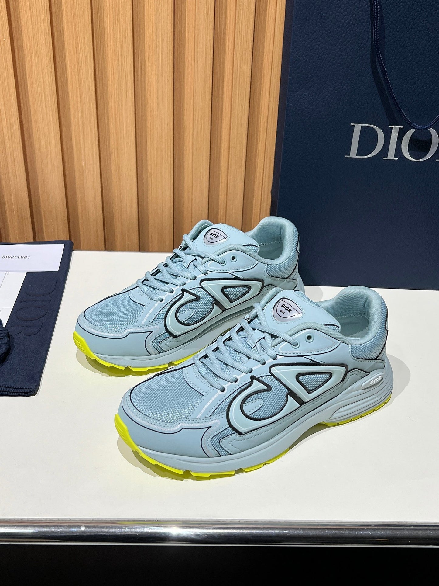 DIOR B30
