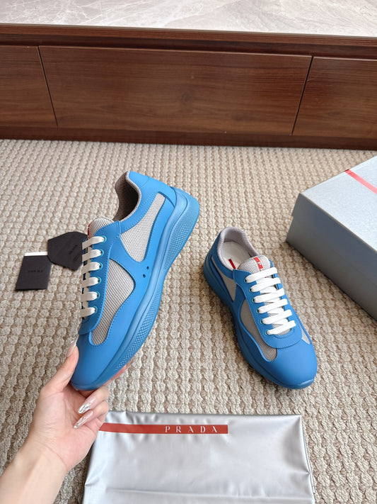 PRADA Cups matte