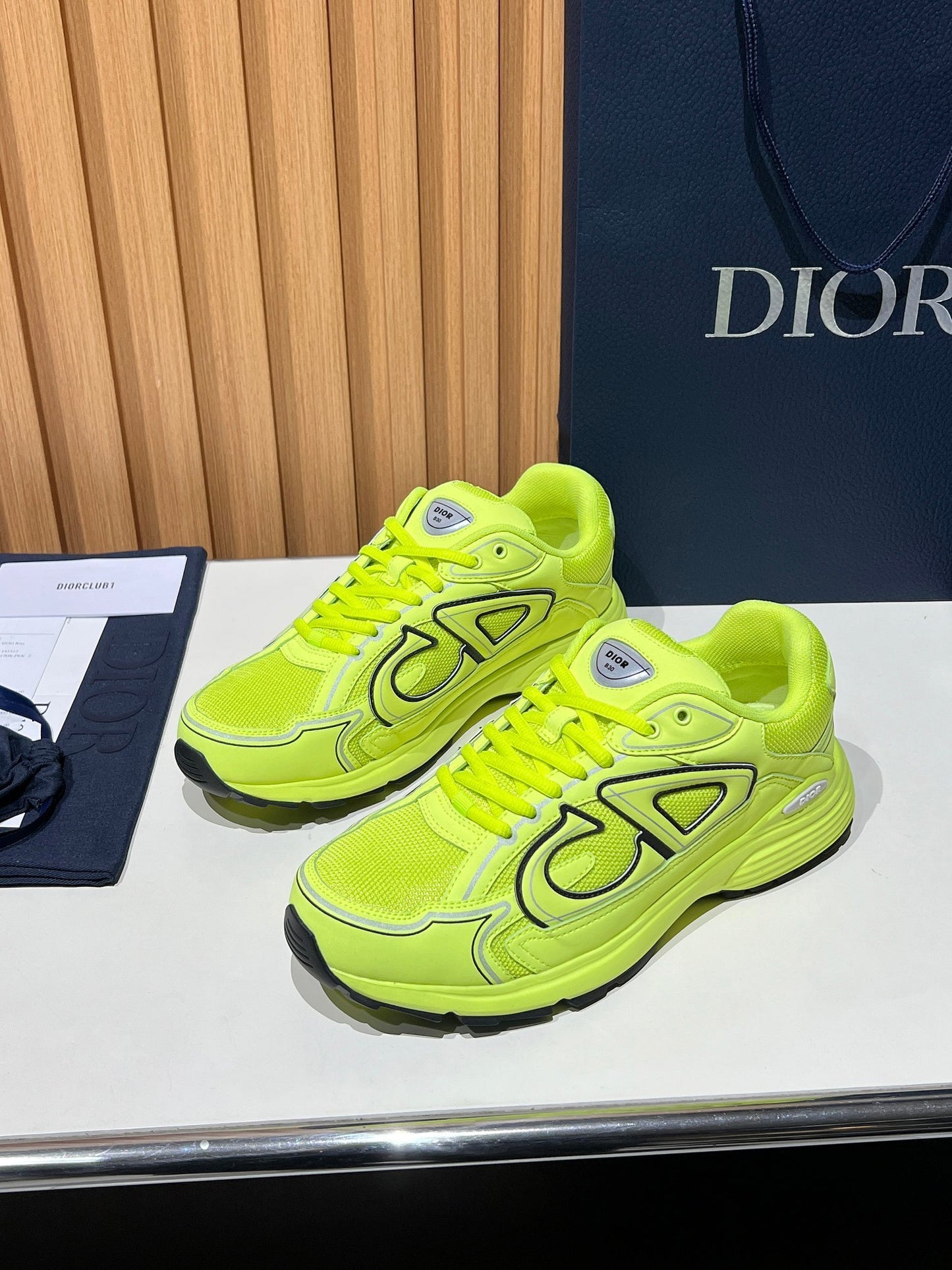 DIOR B30