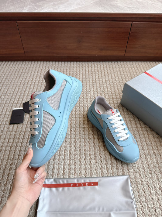 PRADA Cups matte