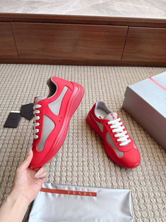 PRADA Cups matte