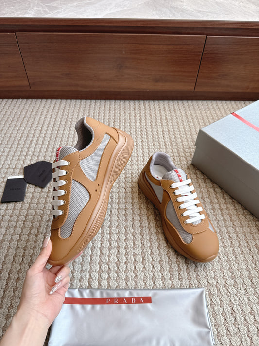 PRADA Cups matte