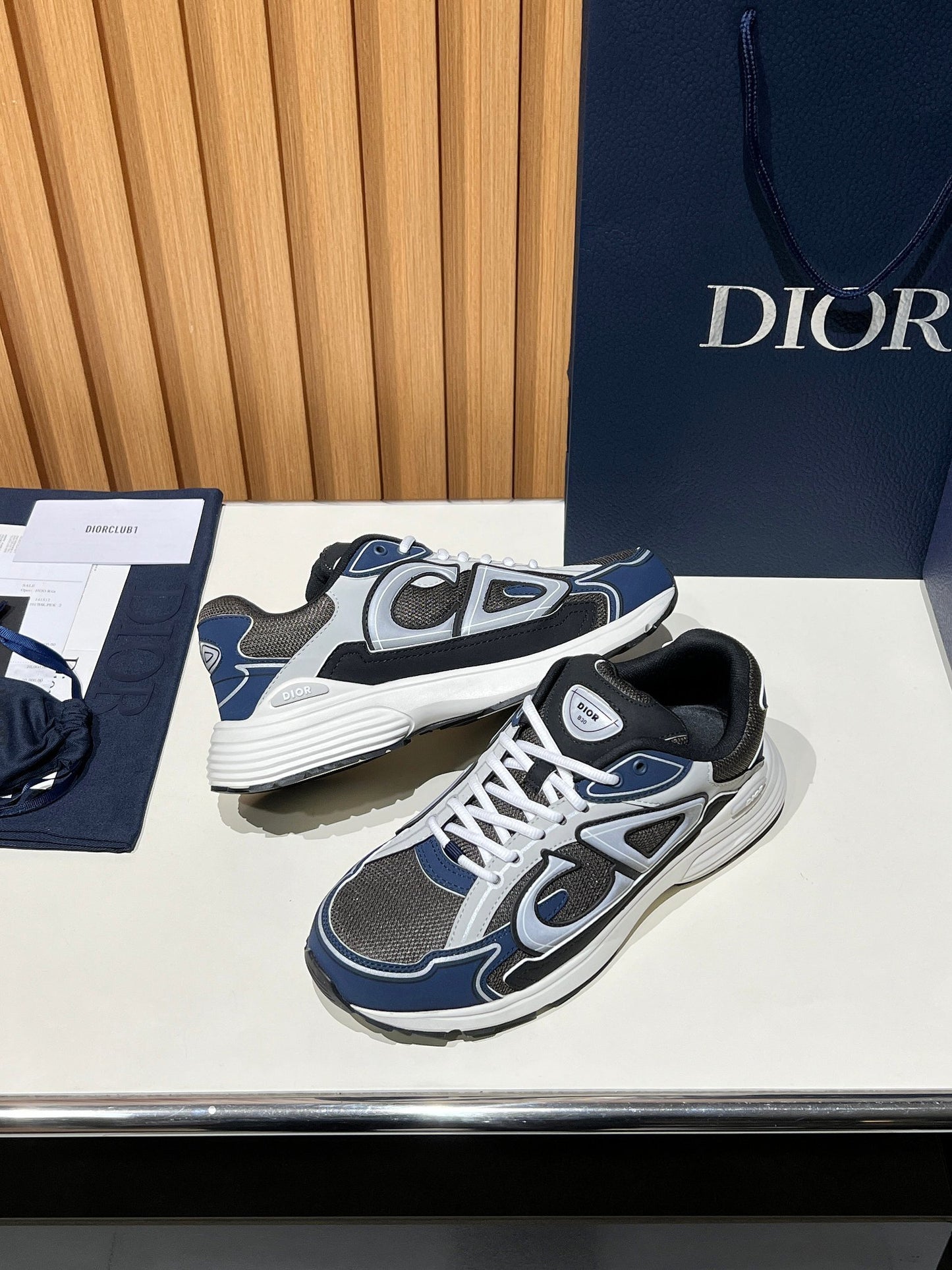 DIOR B30