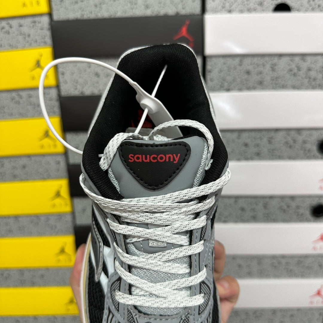 Saucony Omni 9